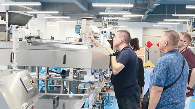 Rich Packing предлагает индивидуальные решения по упаковке жевательных конфет для польского гиганта в сфере пищевых добавок