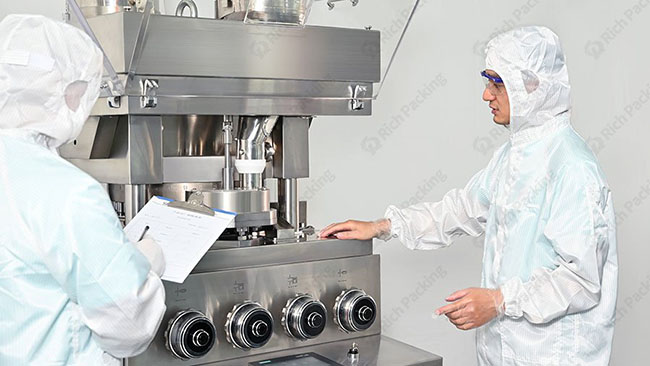 Полное руководство по выбору таблеточного пресса: типы, принцип работы и 10 важнейших характеристик.